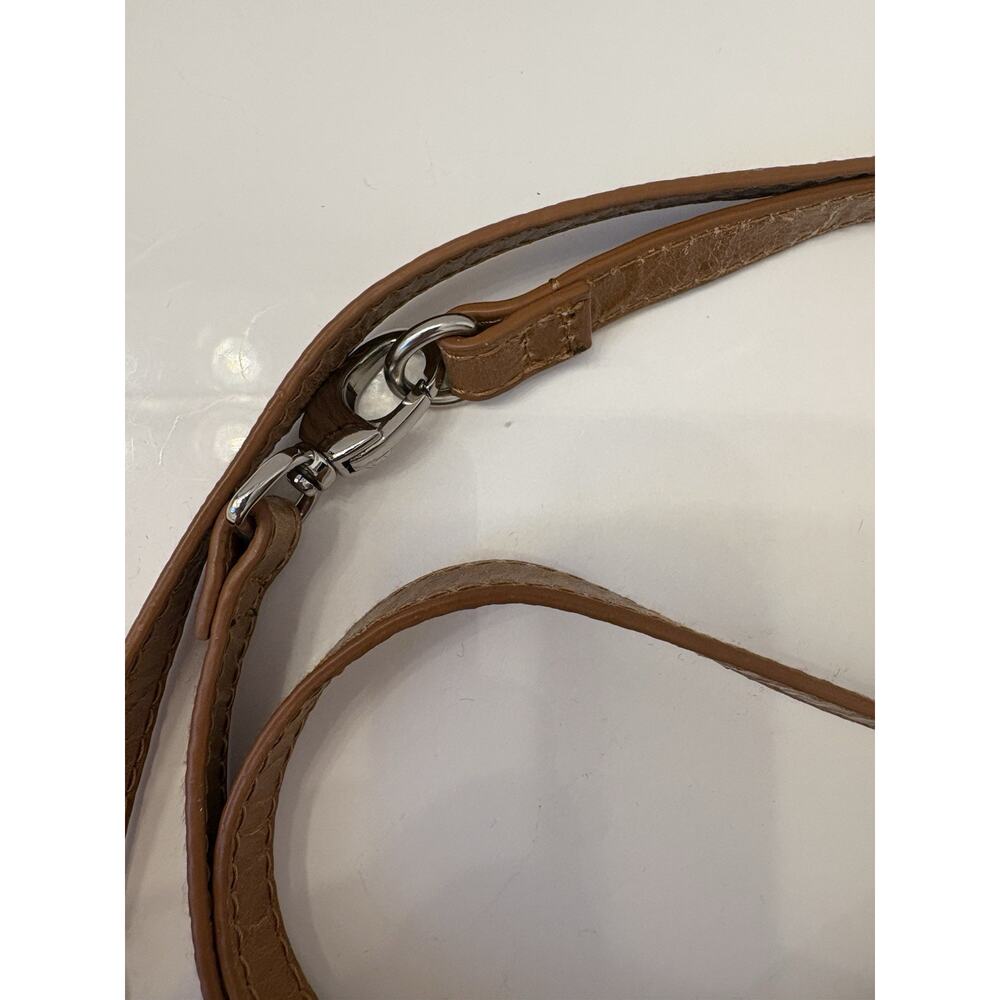 Hobo The Original 'Everly' Cow Leather 3-Zipper Wristlet Small Purse Caramel/Tan - Picture 6 of 14